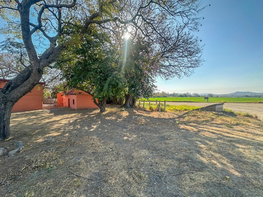 4 Bedroom Property for Sale in De Kroon A H North West